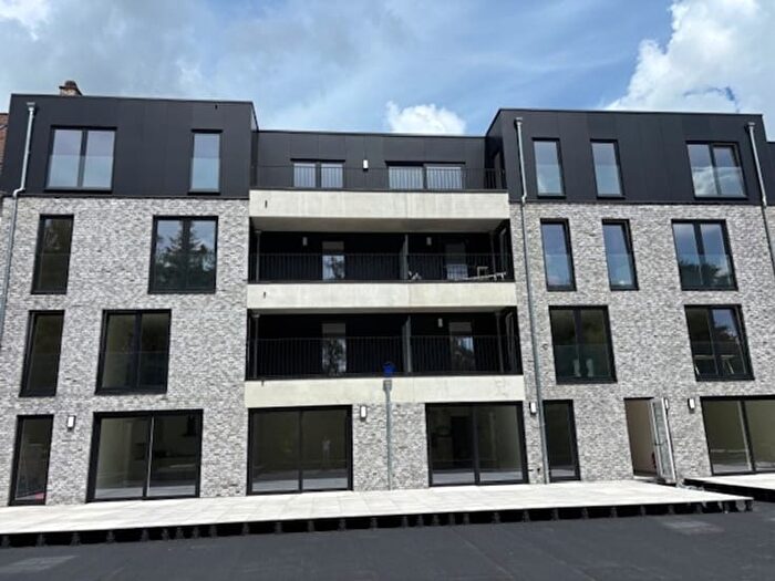 Stalenstraat, Genk : Appartement 2 pièces à louer