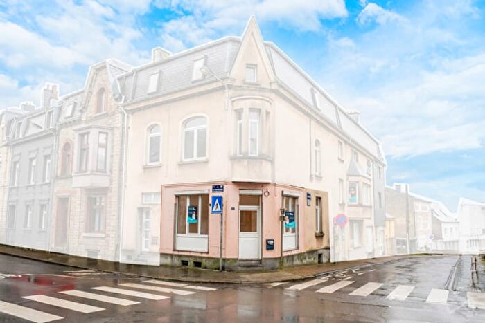 Appartement 7 pièces à vendre à Rue Godefroid Kurth, Arlon