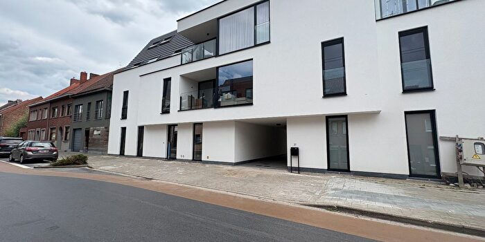 Appartement 2 pièces à Stationsstraat B, Eernegem, à vendre