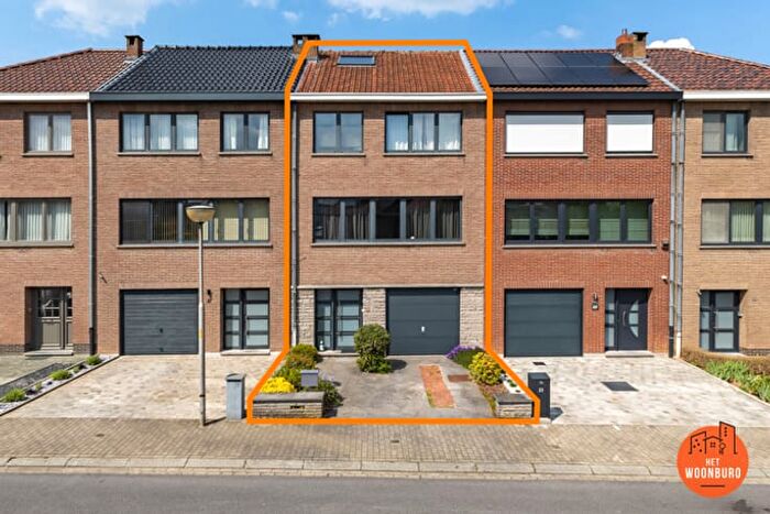 Maison 3 pièces à Koningin Fabiolalaan, Beersel, à vendre