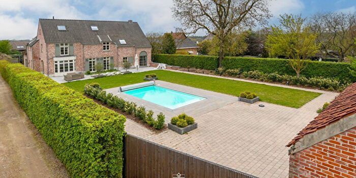 Maison 5 pièces à Randstraat, Opoeteren, à vendre