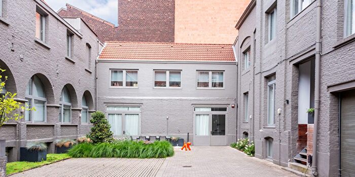 Maison 6 pièces à Stijfselstraat, Antwerpen, à vendre