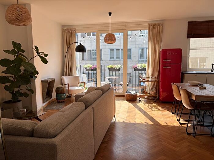 Appartement 5 pièces à vendre à Solvynsstraat, Antwerpen