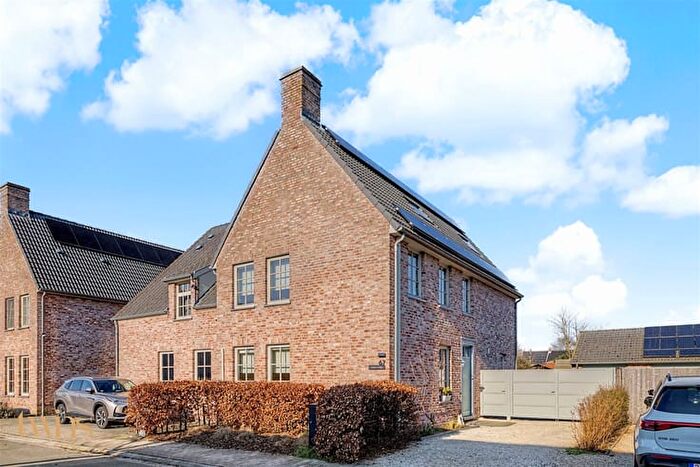 Gravenhuisstraat, GREMBERGEN - Maison 4 pièces à vendre