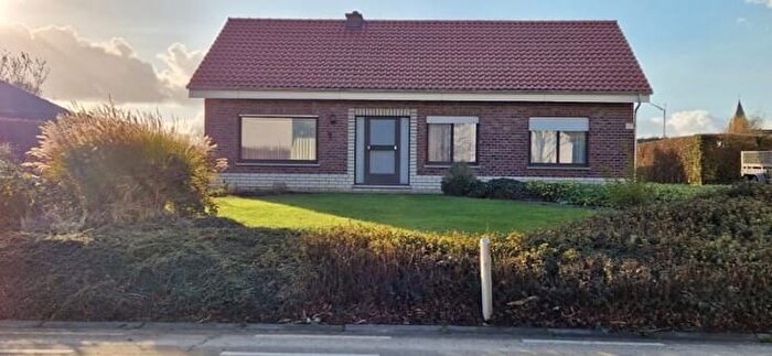 Maison 20 pièces à Hannuitsesteenweg, Goetsenhoven, à vendre