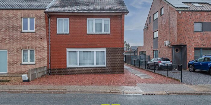 Schoolstraat, DilsenStokkem : Maison 4 pièces à vendre