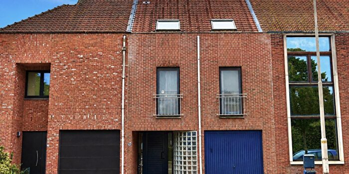 Appartement 5 pièces à Hugo Verrieststraat, Eeklo, à vendre