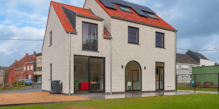 Maison 4 pièces à vendre à Maaimeersstraat, Teralfene