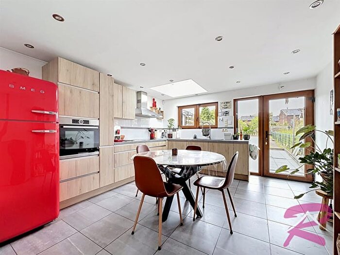 Rue du Chêne, SERAING - Maison 3 pièces à vendre