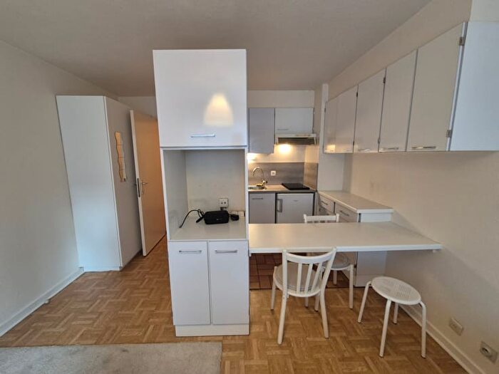 Appartement 3 pièces à louer à Molenstraat, Genk