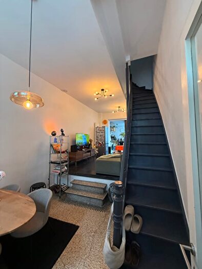 Rue De Bertaimont, Mons : Maison 9 pièces à louer