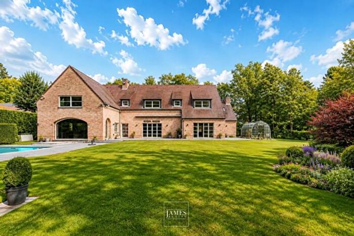 Avenue de L'Ecuyer, RhodeSaintGenèse : Maison 5 pièces à vendre