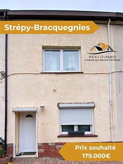 Maison 7 pièces à Rue SousLeBois, La Louvière, à vendre