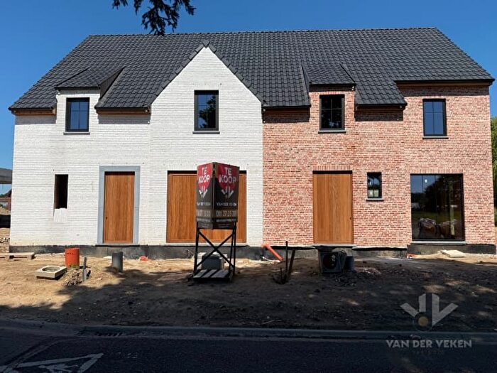 Maison 15 pièces à vendre à Russelbeekstraat thv, Diepenbeek