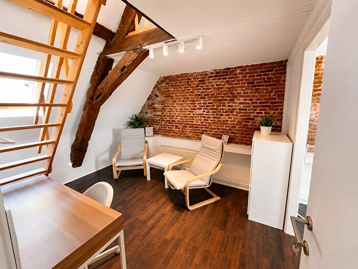 Appartement 1 pièce à Rue De La Terre Du Prince, Mons, à louer