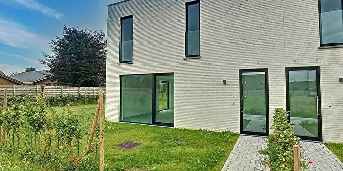 Barrierstraat, SintElooisVijve : Maison 3 pièces à louer