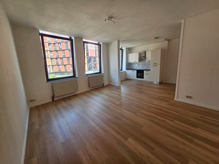 Avenue Des Combattants, Namur : Appartement 2 pièces à louer