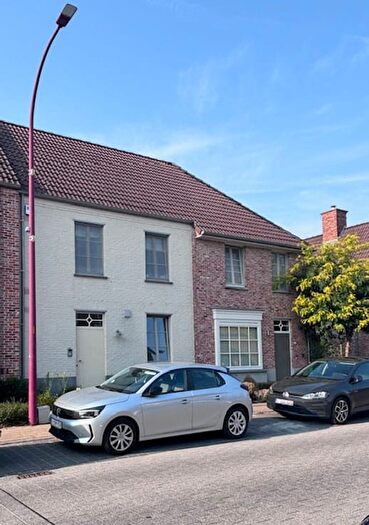 Maison 3 pièces à Nieuwstraat, Deinze, à louer