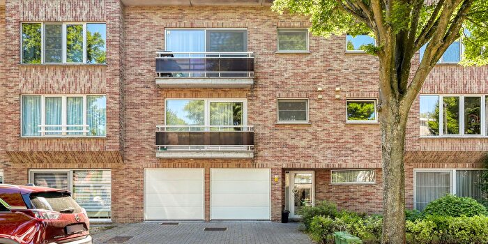 Appartement 3 pièces à Vijfaprilwarande, Mortsel, à vendre