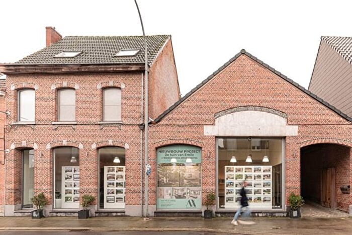 Maison 4 pièces à Winkelstraat, SintAmands, à vendre
