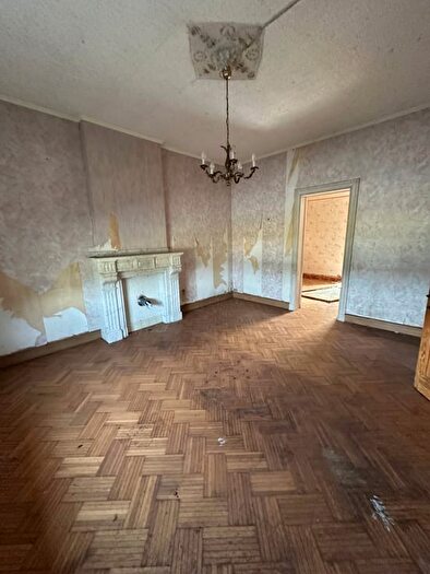 Maison 3 pièces à vendre à Rue De Fosses, JemeppesurSambre