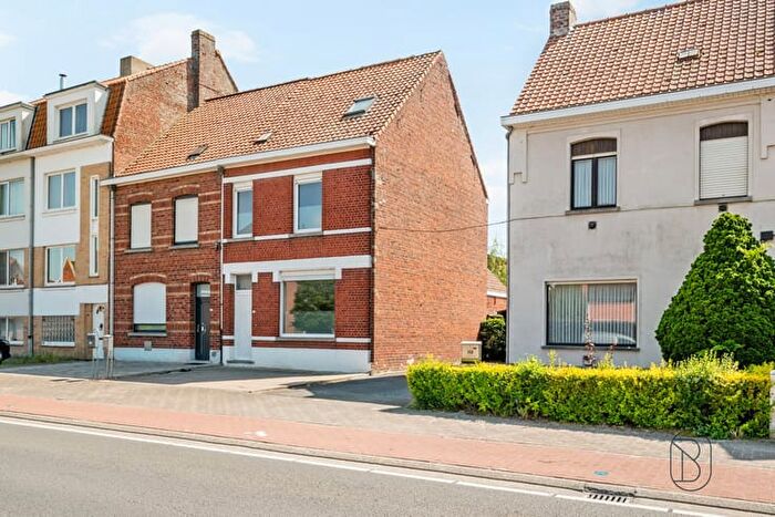 Maison 4 pièces à vendre à Izegemstraat, Ingelmunster