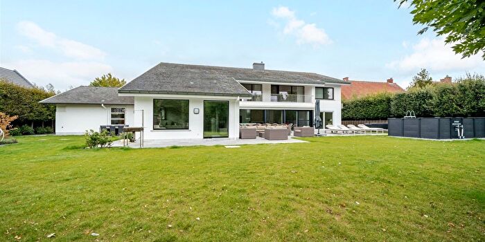Maison 7 pièces à vendre à Kleine Veldstraat, Staden