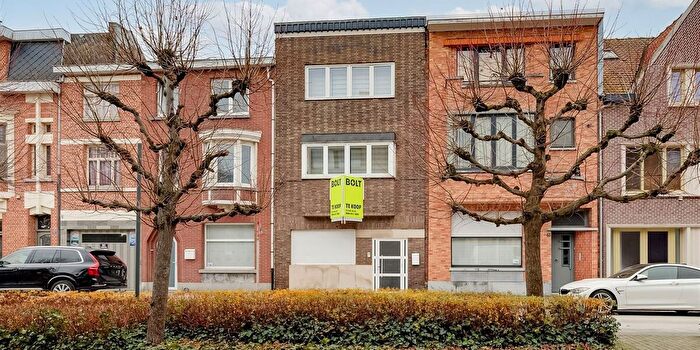 Maison 4 pièces à Koningin Elisabethlaan, SintNiklaas, à vendre
