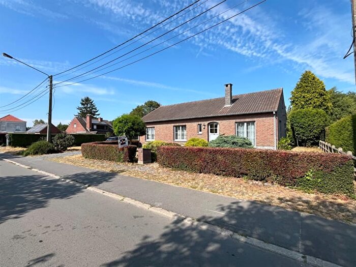 Avenue de Picardie, RamegniesChin : Maison 3 pièces à louer