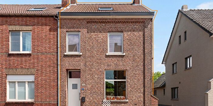 Heirstraat, Vucht : Maison 4 pièces à vendre