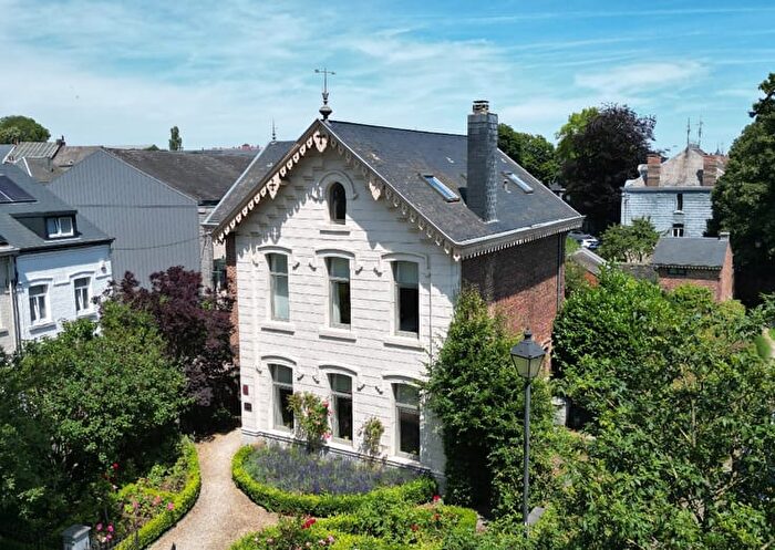 Maison 4 pièces à Boulevard du Midi, MarcheenFamenne, à louer