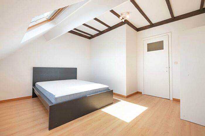 Rue du Roussart, Waterloo : Appartement 1 pièce à louer