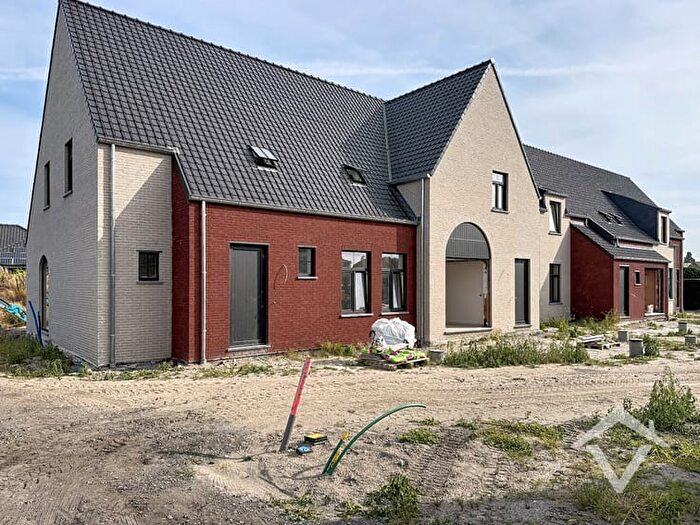 Maison 4 pièces à Gistelsesteenweg, A, à louer