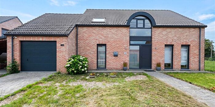 Maison 5 pièces à Estaimbourg, Henegouwen, à vendre