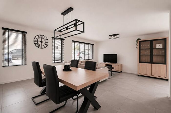 Maison 1 pièce à Stationsstraat, Oostkamp, à vendre