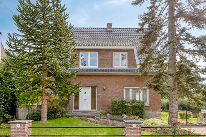 Maison 3 pièces à Ninoofsesteenweg, Lennik, à vendre