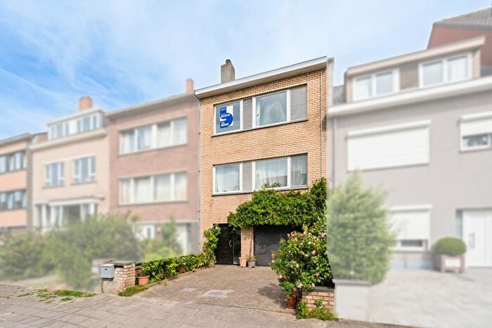 EigenHaardstraat, Oostende : Maison 12 pièces à vendre