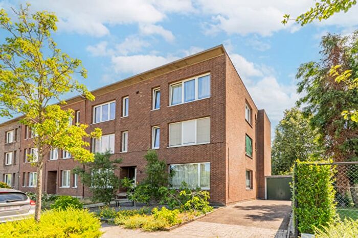 Maison 9 pièces à vendre à Spoorwegstraat, Turnhout