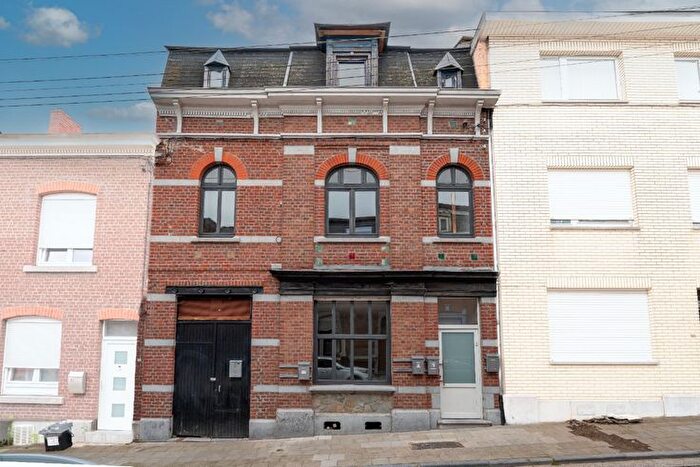 Appartement 1 pièce à Rue de l'Enseignement, Ougrée Seraing, à vendre
