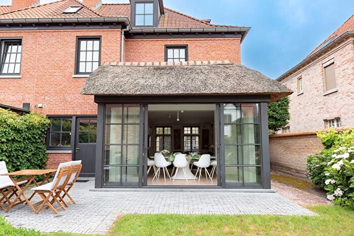 Witteduivenhof, KnokkeHeist : Maison 4 pièces à vendre