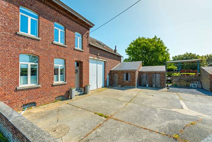 Rue D'avernas, Lincent : Maison 16 pièces à vendre