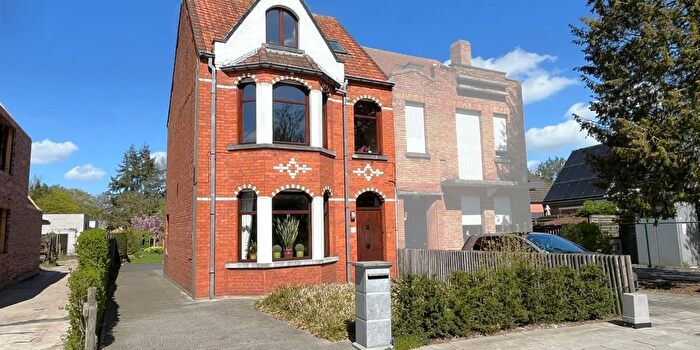 Maison 3 pièces à Vooruitgangstraat, Assebroek, à vendre