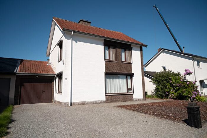 Maison 3 pièces à vendre à Gebroeders Van Raemdonckstraat, Nijlen