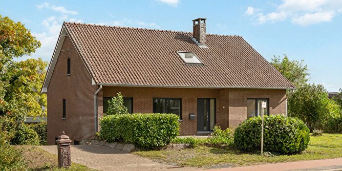 Visésteenweg, Riemst : Maison 4 pièces à vendre