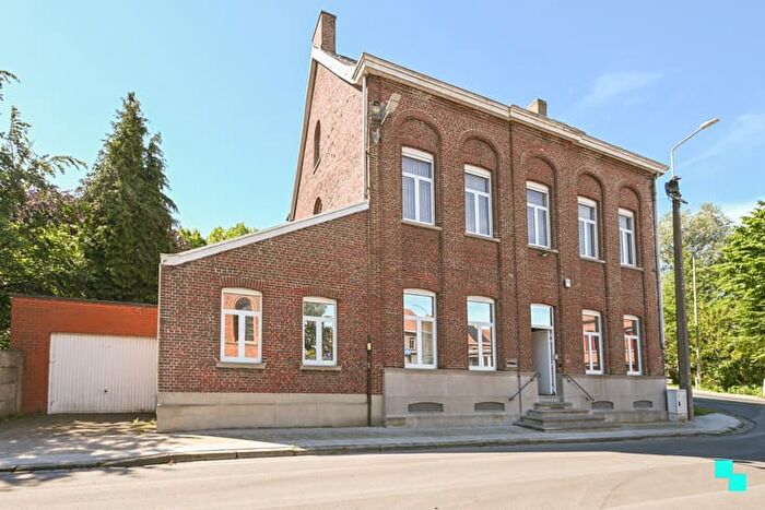 Emelgemseplein, Izegem : Maison 16 pièces à vendre