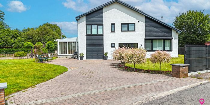 Maison 4 pièces à Schansstraat, Heusden, à vendre