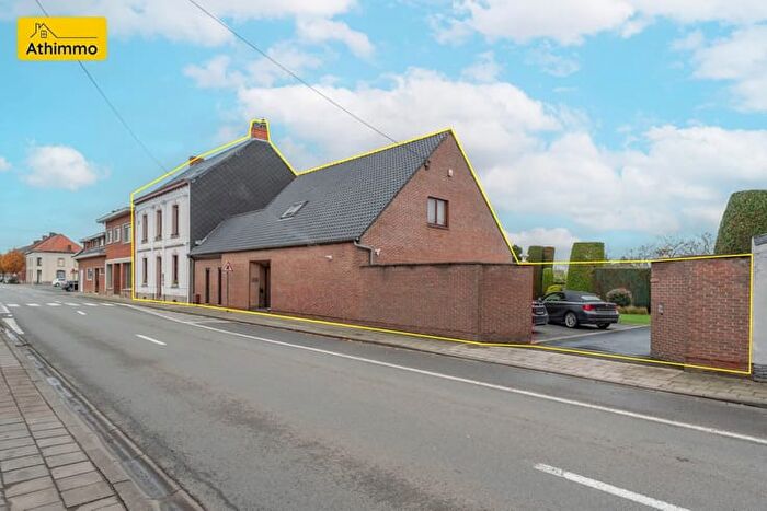 Maison 6 pièces à chaussée de Brunehaut, QUEVAUCAMPS, à vendre