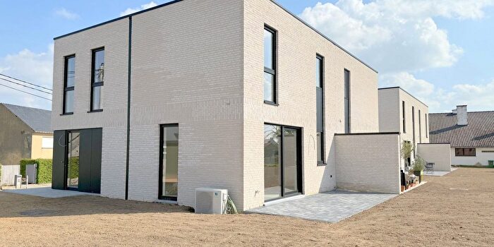 Maison 3 pièces à Torenstraat, Attenrode, à vendre