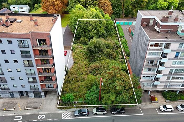 Chaussée de Châtelet, GILLY - Appartement 3 pièces à vendre