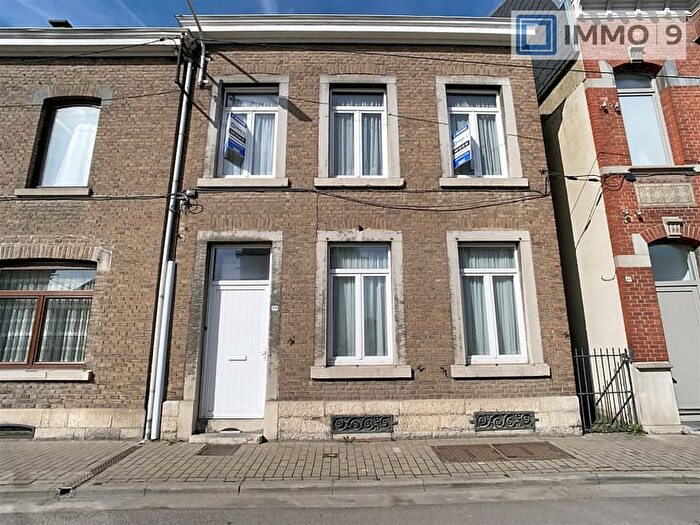 Rue de Dave, JAMBES - Maison 4 pièces à vendre
